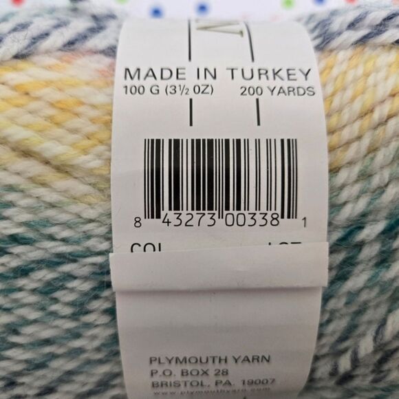 Plymouth Yarn Encore Chunky and Worsted Yarn 4 Skeins - Picture 6 of 9